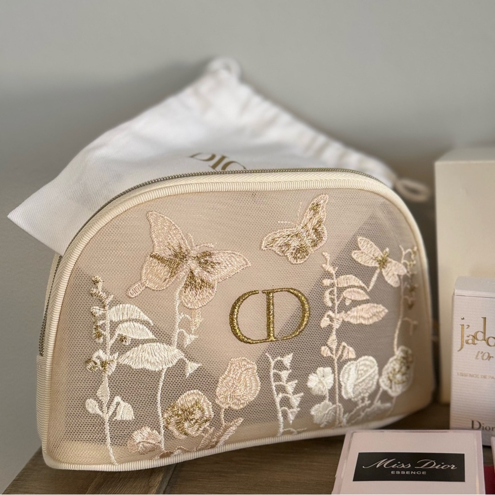 NIB Dior 8 Piece Beauty Gift Set - Pink, Silver, and Gold - Picture 5 of 8